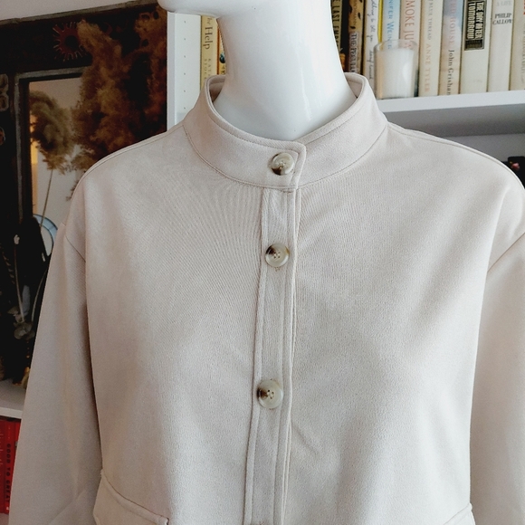 Solitaire Women’s Embroidered Floral Button Front Jacket Cream/Ivory P2771 - Picture 2 of 8